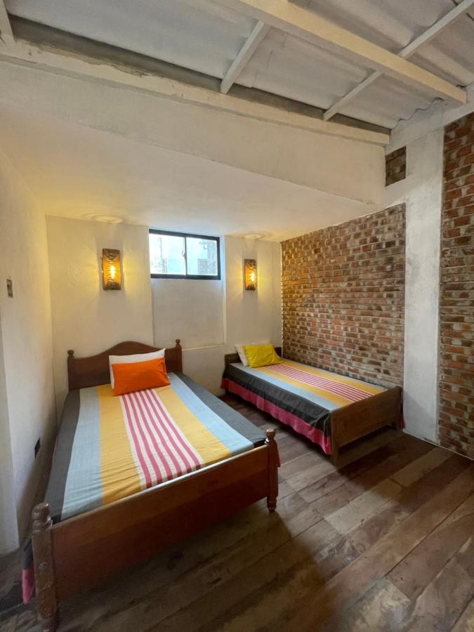Favela Apartment Colombo Exterior photo